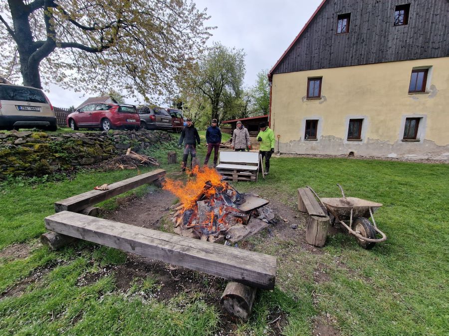 Oddílová brigáda na chatě v Tisé